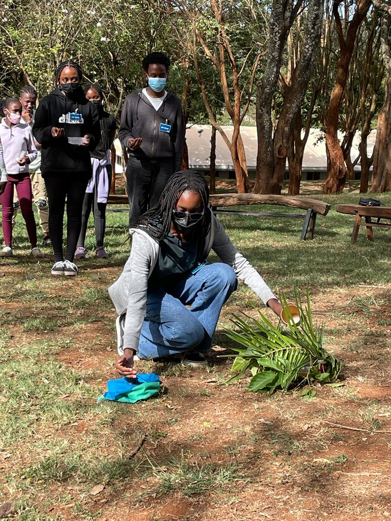 The day was graced by  <a href="/SwedeninKE/">Swedish Ambassador to Kenya</a> Amb. H.E. <a href="/CarolineVicini/">Caroline Vicini</a> , <a href="/FranceinKenya/">FrenchEmbassyKenya</a> Amb. H.E. <a href="/AlineMenager/">Aline Kuster-Ménager</a>  and <a href="/UNEP/">UN Environment Programme</a> Youth Coordinator, <a href="/juancelisgarcia/">Juan Pablo Celis Garcia</a> 
The day ended in a dance 💃🕺 session by all the attendees!
🇺🇳🇰🇪🇸🇪🇫🇷