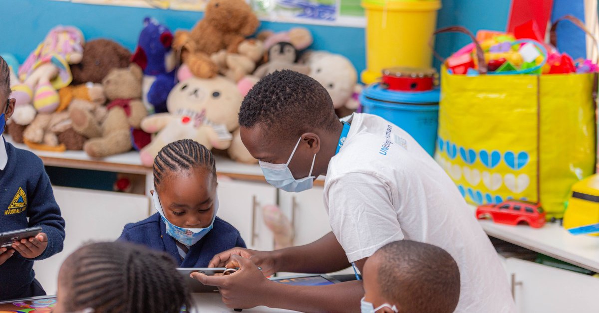 The Learning Passport - a platform by <a href="/UNICEF/">UNICEF</a> &amp; <a href="/Microsoft/">Microsoft</a> that helps children access educational materials w/o a consistent web connection, has been named one of the best inventions of 2021 by <a href="/Time/">TIME</a>. 👏  bit.ly/30dWGuw
