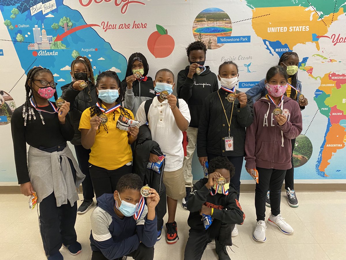 ivetteredfield's tweet photo. Congratulations to our 4th and 5th grade students of the month. They are model Tigers and ROAR everyday! ⁦@APSPeytonForest⁩ ⁦@peytonprincipal⁩  #thepeytonway https://t.co/7zwUqrvTAJ
