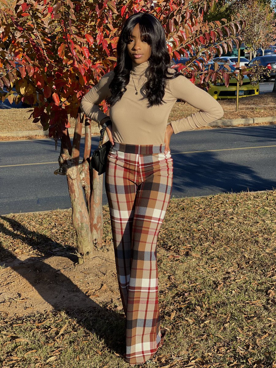 itsdayshaaa's tweet photo. it ain’t a girl like you 🍁🧡 https://t.co/4PyRI40gSD