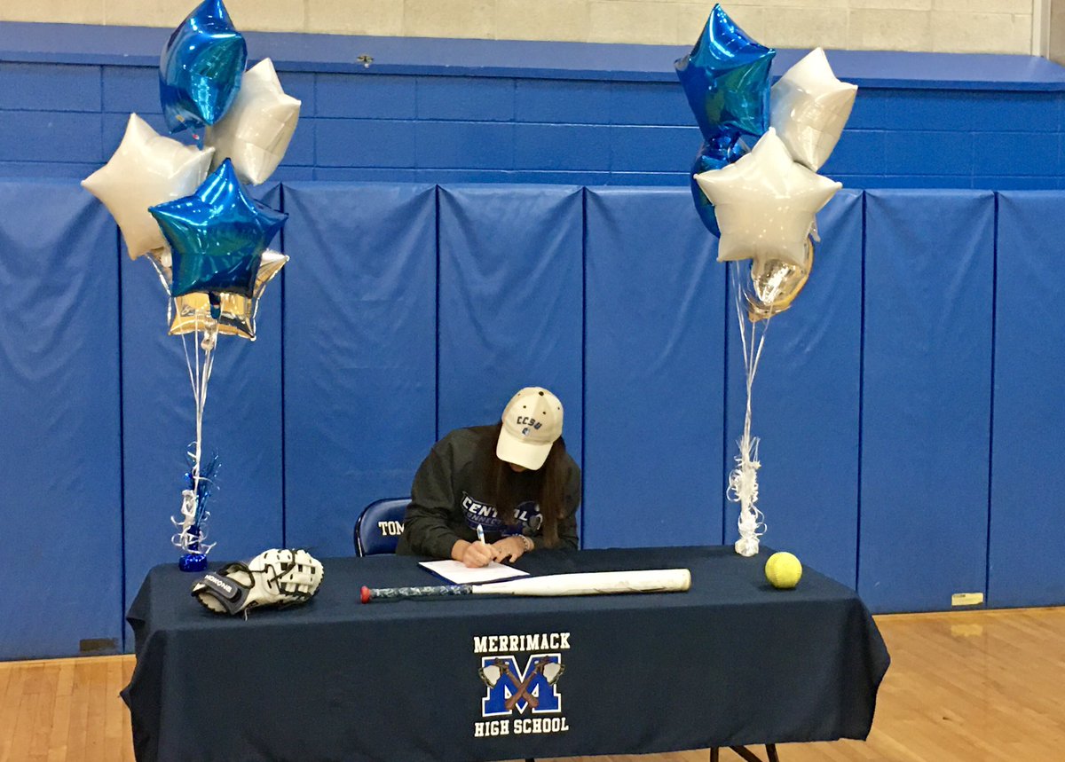GoodspeedMorgan's tweet photo. So excited to officially be a blue devil for the next four 😈😈 #rolldevs
 Thank you to everyone who came to celebrate this exciting moment with me! 
@BobRossiRITG @RhodePremier @CCSUsoftball https://t.co/tq3ArAAEFF
