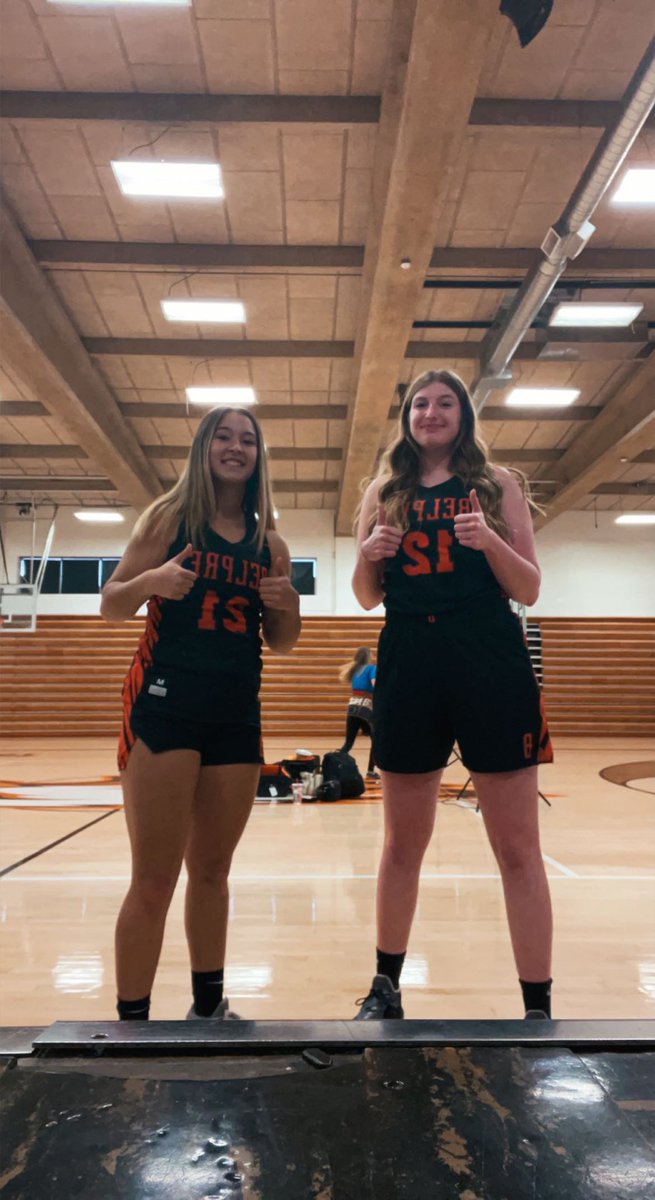kaitlen_12's tweet photo. junior szn 🏀 https://t.co/639CSTSqRS