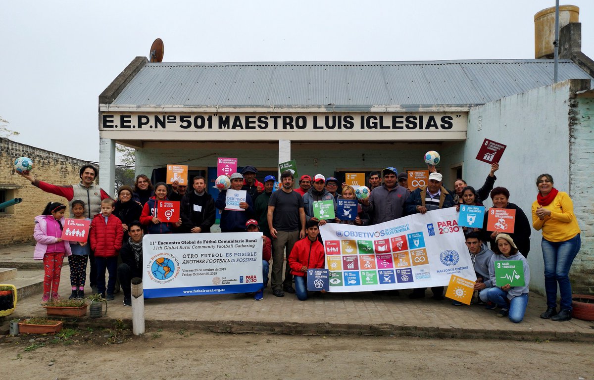 AreaUrbana's tweet photo. Cómo #mejorar la #calidaddevida en las #comunidadesrurales
Esta vez nos #sumergimos en las #regiones #menosvisibles de nuestro #país para contar cómo se trabaja en ellas y qué ayuda reciben sus #habitantes. 
https://t.co/bCvi2Z4f4k https://t.co/35FDRatvJH