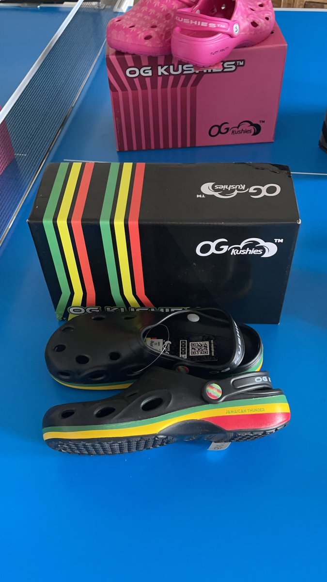 Allstuff_420's tweet photo. OG Kushies “Jamaican Thunder” say omg YES https://t.co/yhdPoN01Hu https://t.co/PFhX87ygsr