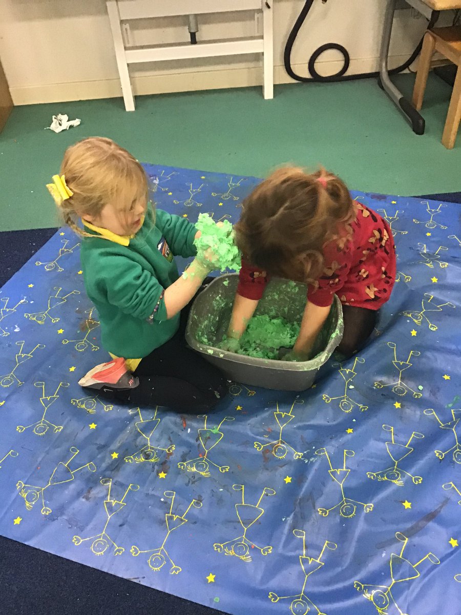 GalstonECC's tweet photo. In the Butterfly Room we have been experimenting with some alien slime! 👽 We’ve been spending loads of time outdoors, participating in risky play and setup a vets in our role play area! 🐶 The children have also been doing a spot of decorating 🎨 https://t.co/spBaYQ6lfP