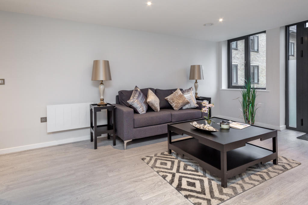 CaedmonHomes's tweet photo. 🏡 Luxury one-bed apartment
📍 St John's Mews, York

Priced at £250,000, this stunning ground floor #apartment (plot 10) is an ideal #buytoletinvestment for those looking to tap into the student rental market in #york > https://t.co/dLEz2mEvC7

#property #propertyinvestment https://t.co/Rrn8WdenKP