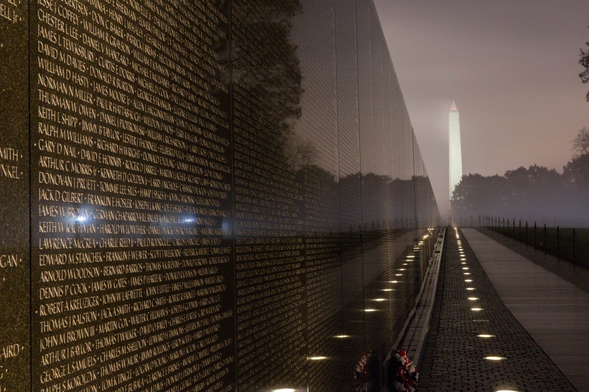 GWtweets's tweet photo. Happy Veterans Day to all our @GWVets and families! Thank you for your service and sacrifice. https://t.co/C2Jmk94cAQ
