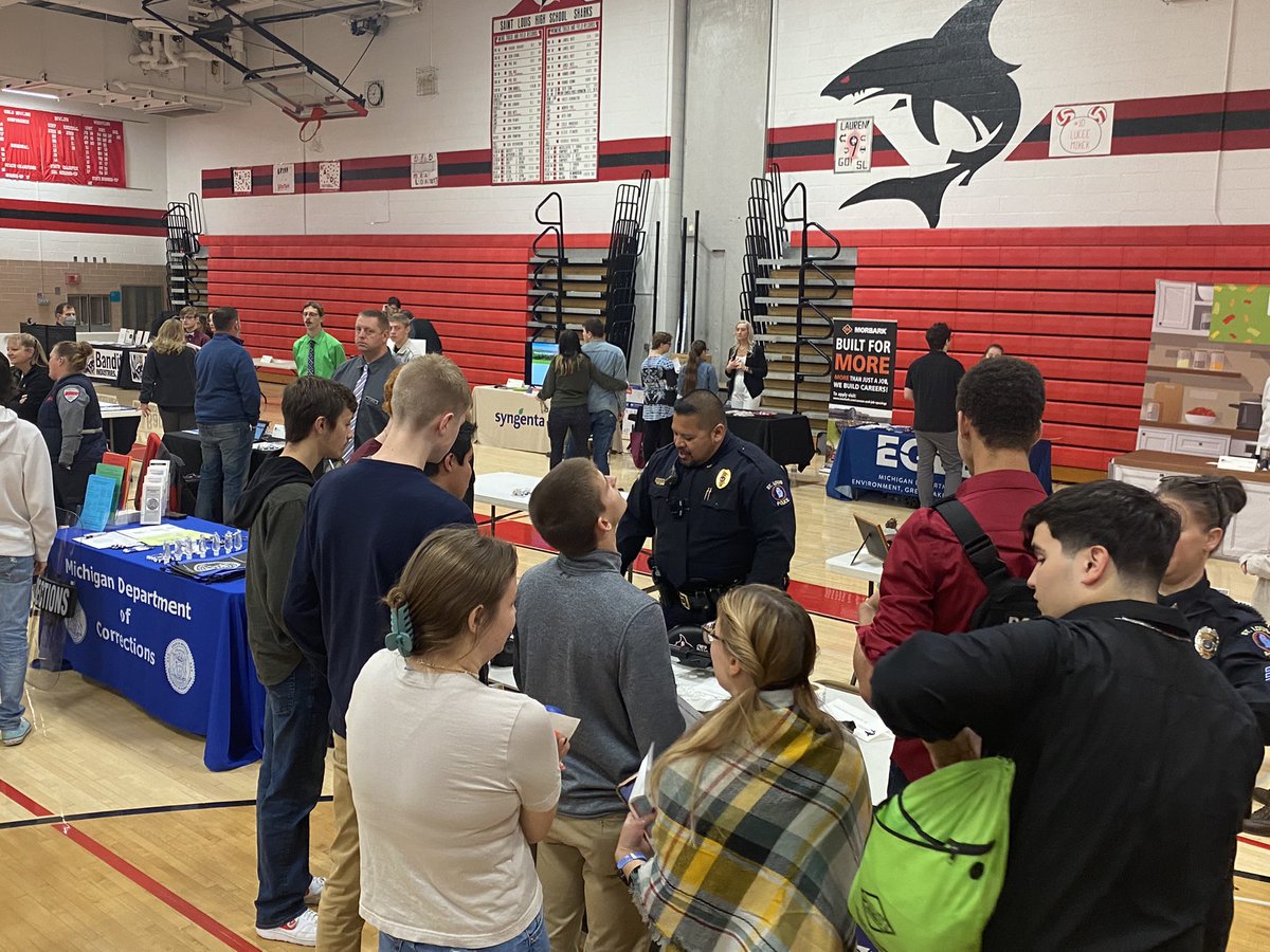 SLPD is drawing a crowd this morning.