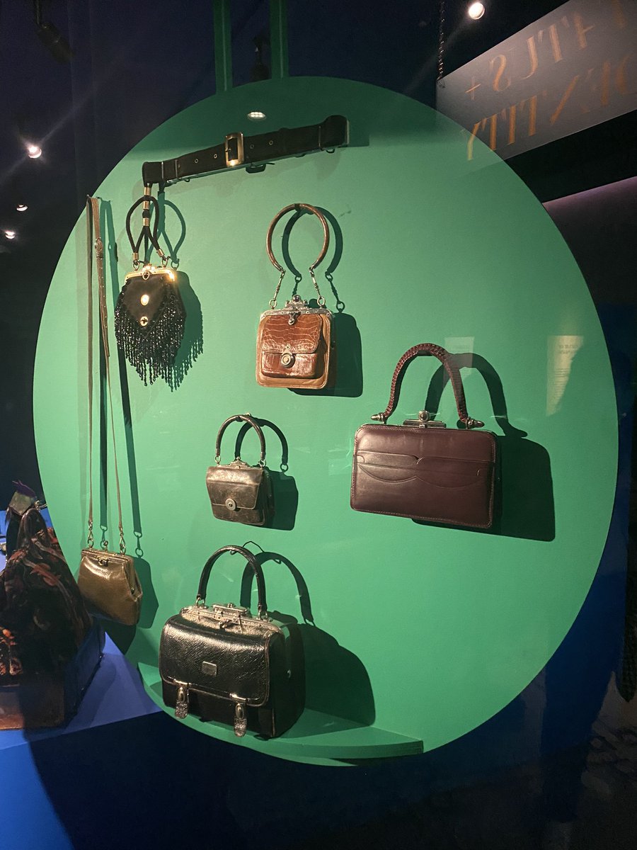FashionPc's tweet photo. Whistlestop tour of the V&amp;A. Bag and leather exhibition plus a tour of many other exhibitions. https://t.co/07BeyY6Wsa
