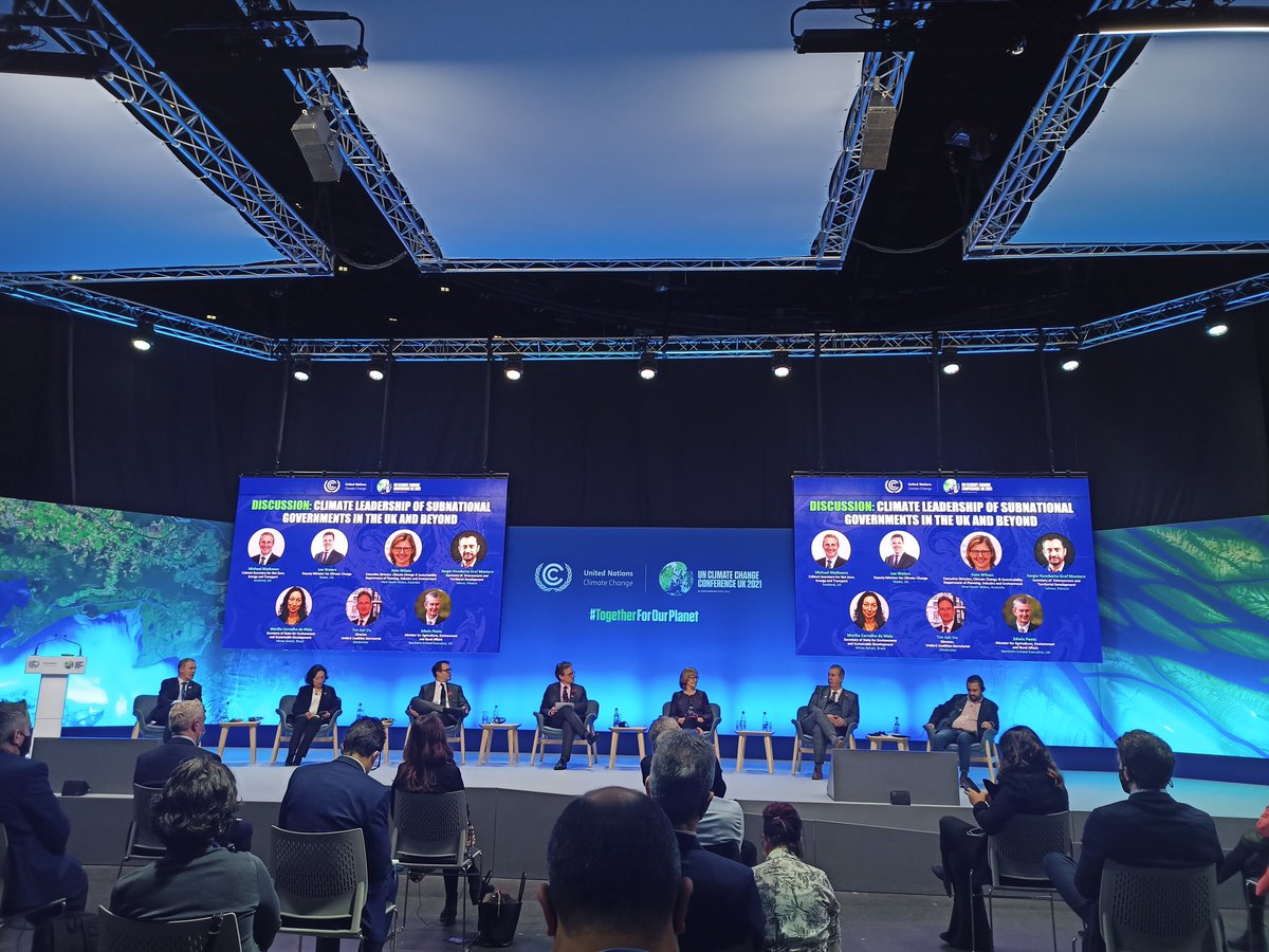 DavidPRapley's tweet photo. "People want leadership, but they also find change difficult": Lee Waters (Deputy Minister for Climate Change, Wales) on taking people with you. At the discussion on "Climate Leadership of Subnational Governments in the UK and beyond" at #COP26
@granthamcsf @Sheffunisustain https://t.co/rGDiZRnTd6