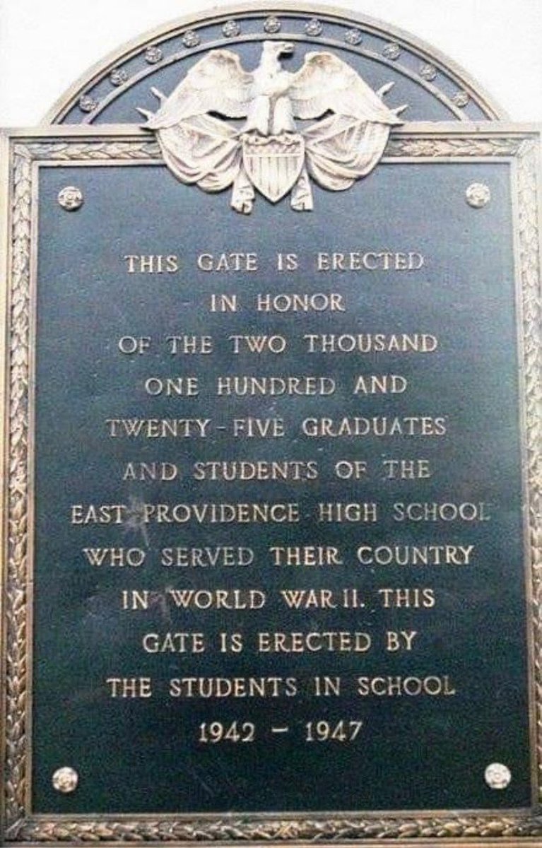 Happy Veterans Day to all who have served especially our former townies! Thank you for your service! #rolltownies