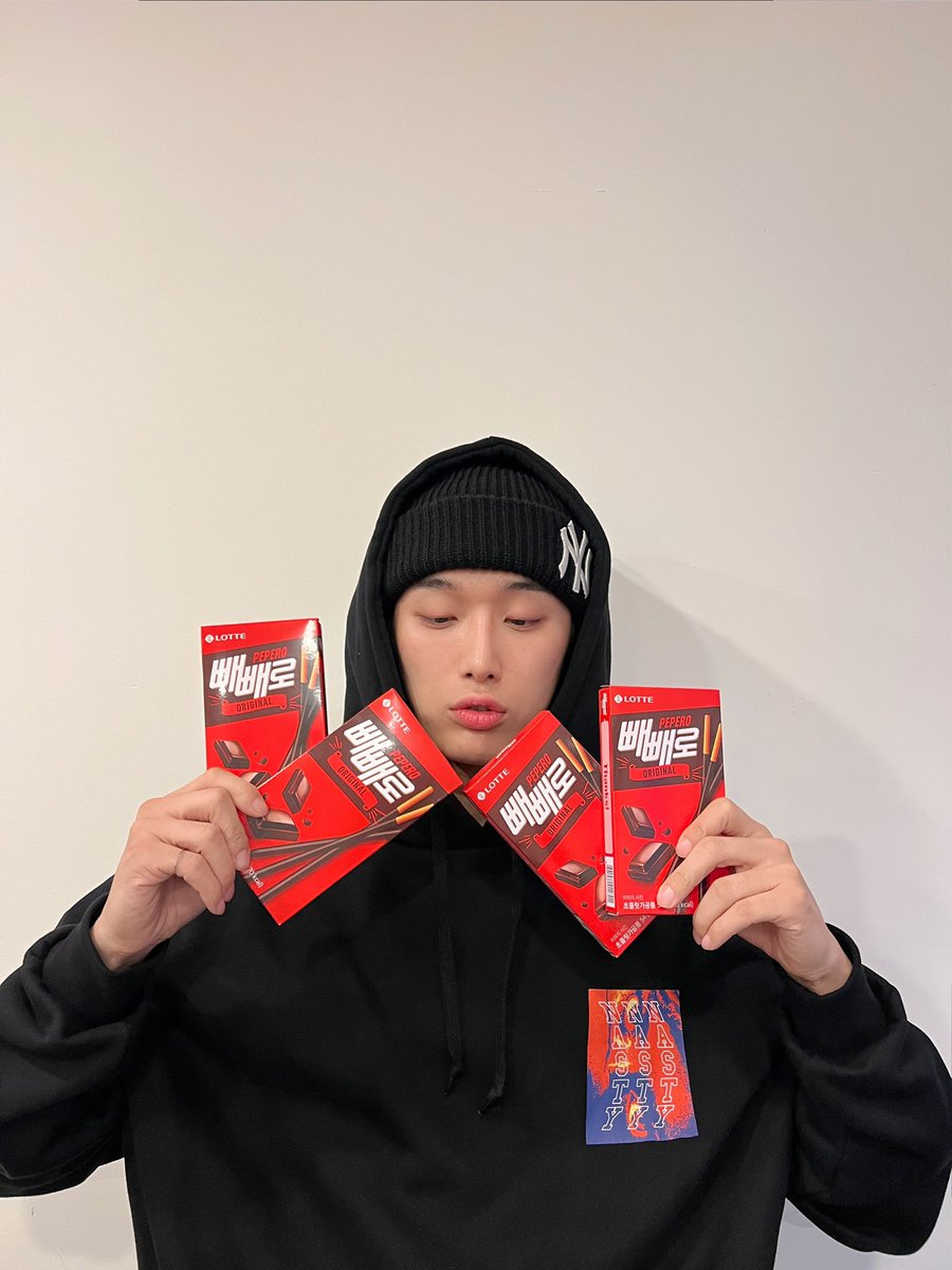 OmegaX_members's tweet photo. [#OX]

11시11분에 딱 올리려고 했는데 
그시간에 연습이...
속상해 ㅠㅡㅠ

#OMEGA_X #오메가엑스 #재한 https://t.co/FRwShr6wag