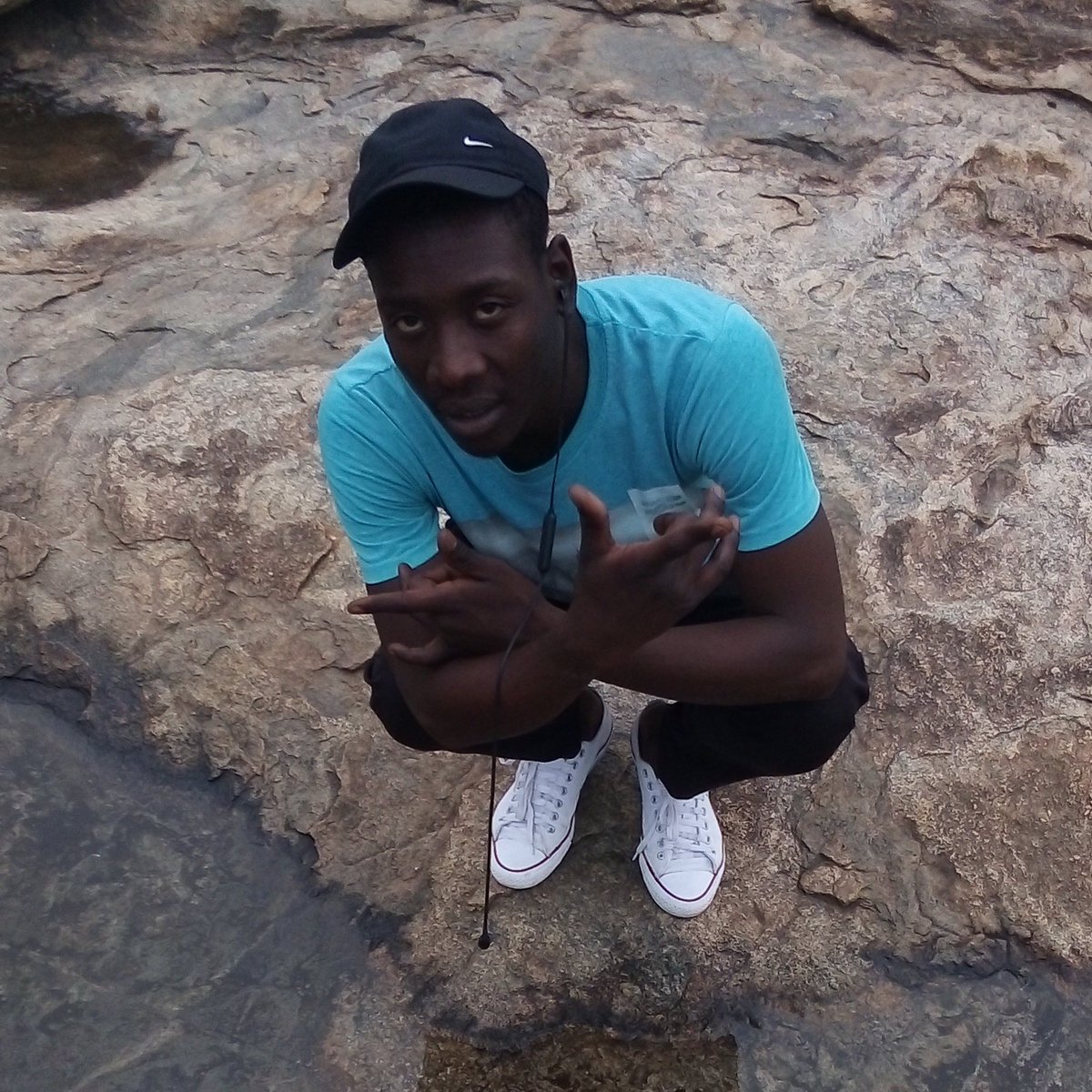 somviko's tweet photo. #NewProfilePic https://t.co/W0hblX9AGh