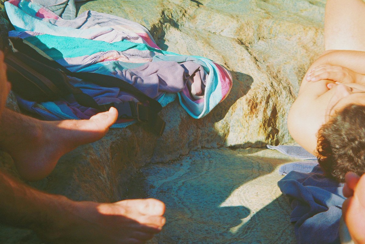 tomassfernandes's tweet photo. Summer in Portugal shot on 35mm film. 🤯🎞 https://t.co/HkV2So3YJi