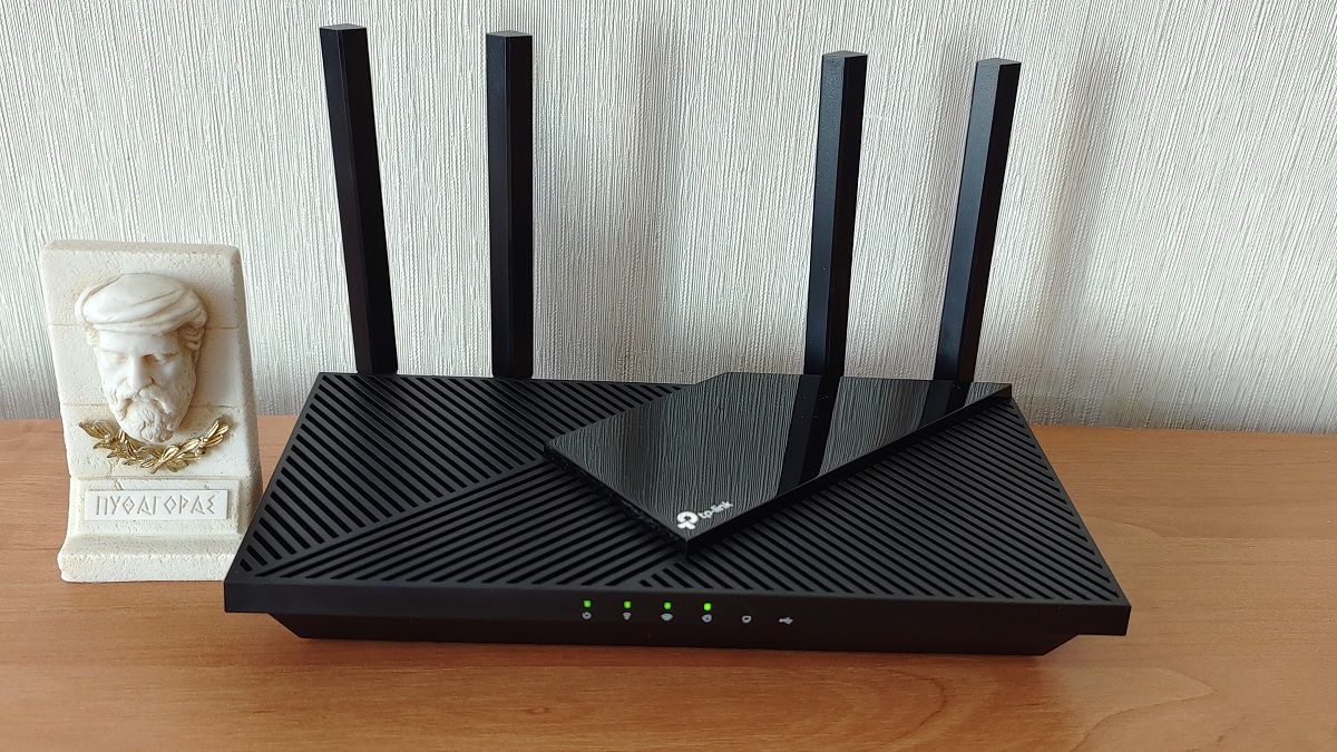 RootNationUA's tweet photo. Огляд TP-Link Archer AX55: Дводіапазонний гігабітний маршрутизатор з Wi-Fi 6 https://t.co/sEipsEvtSA #Мережеве #TPLink #TPLinkArcher #WiFiроутер #Вибране https://t.co/YEYZX7ziVU