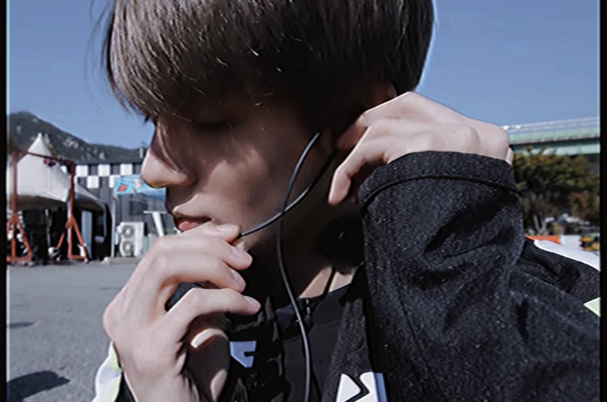 ใครมันจะไปเข้าใจกู😭