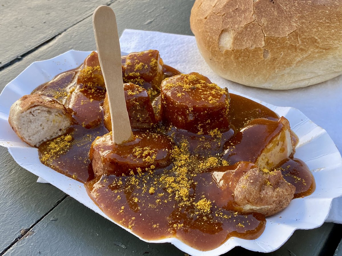 hoomygumb's tweet image. Currywurst-Lunch am Imbiss Buchnerhof auf dem Marktplatz in Albstadt-Ebingen 😋