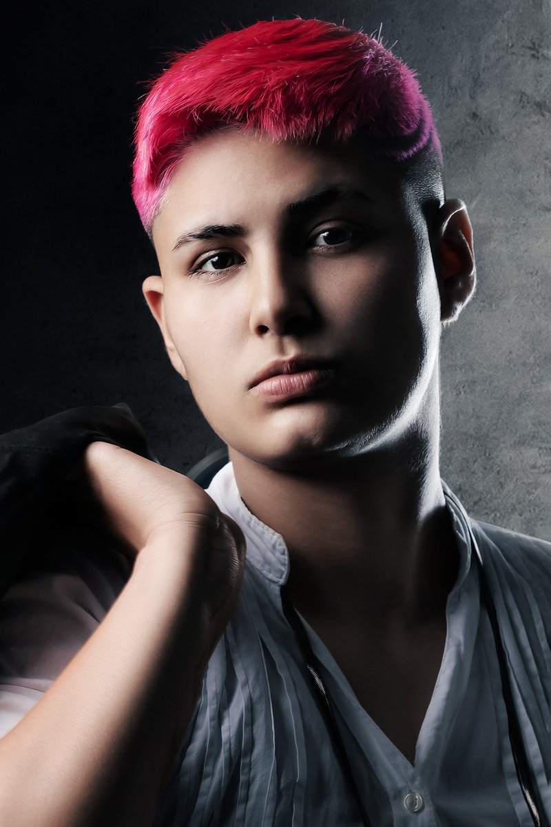 fabiooenning's tweet photo. Desta vez minha preferรชncia ficou pela sequรชncia colorida.๐E vocรช, gostou mais da colorida ou em preto e branco? Bora modelar tambรฉmโ๏ธ๐๐บ๐
#retrato #flash #bnw #bw #fabiooenningfotografia #brasil #portrait #studioportrait #photostudio #studiolight #flashphotography #flashmates https://t.co/OZ55olGgEL