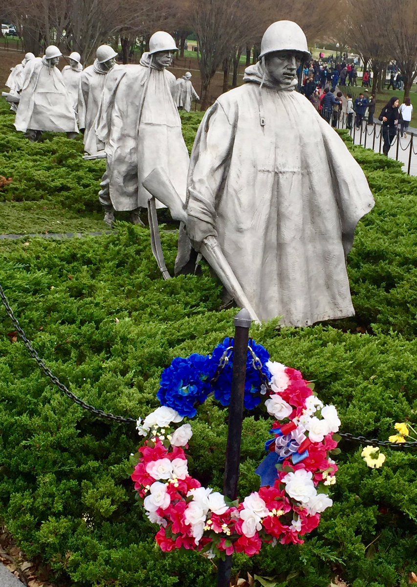 heartfulmom's tweet photo. @votevets 🇺🇸 Proud to be the daughter of a Vietnam Vet (@usairforce) and the granddaughter of a WWII Vet (@USArmy)! They fought so ALL of US can have the Right to Vote! #HonorVetsPassVotingRights 
#VeteransDay #VeteransDay2021

My pic: Vietnam Veterans Memorial in Washington D.C. https://t.co/OfE25PVQas