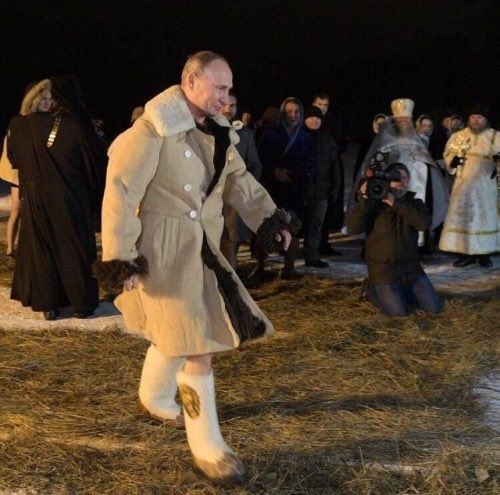 dimestorepaglia's tweet photo. russian girl winter https://t.co/9NmbWwGJcU