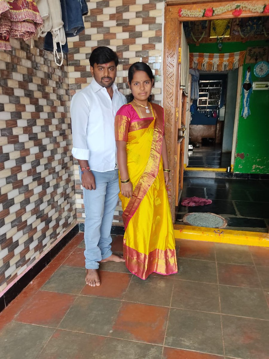 thippesh_bg's tweet photo. Today is My 2nd Wedding Anniversary @dasadarshan @Jaggesh2 @siddaramaiah https://t.co/tUcyv32ZYo