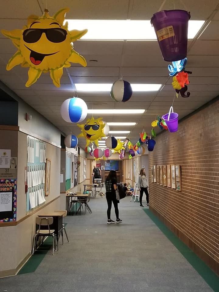 LREPTO's tweet image. Volunteers and PTO members have been decorating LRE one hallway at a time in preparation for our annual Luau! After a break last year, we are BACK in person! Here is what to expect from this year's event: dropbox.com/s/cts8ftlm4owz…