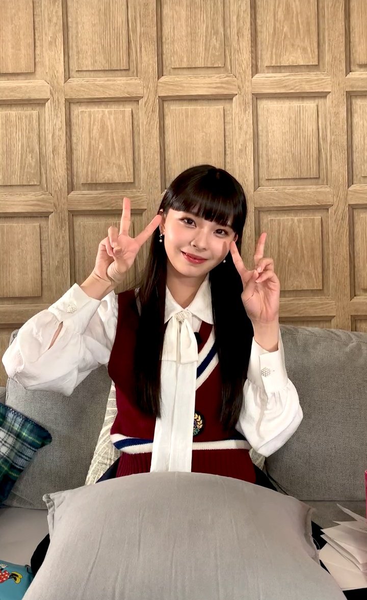 yujindebutation's tweet photo. Yurina is so pretty and cute🥺💖💖💖
YURINA LIVE QnA
#TheAnswerIsYurina
#こたえはゆりな https://t.co/YJWJ1tfcCz
