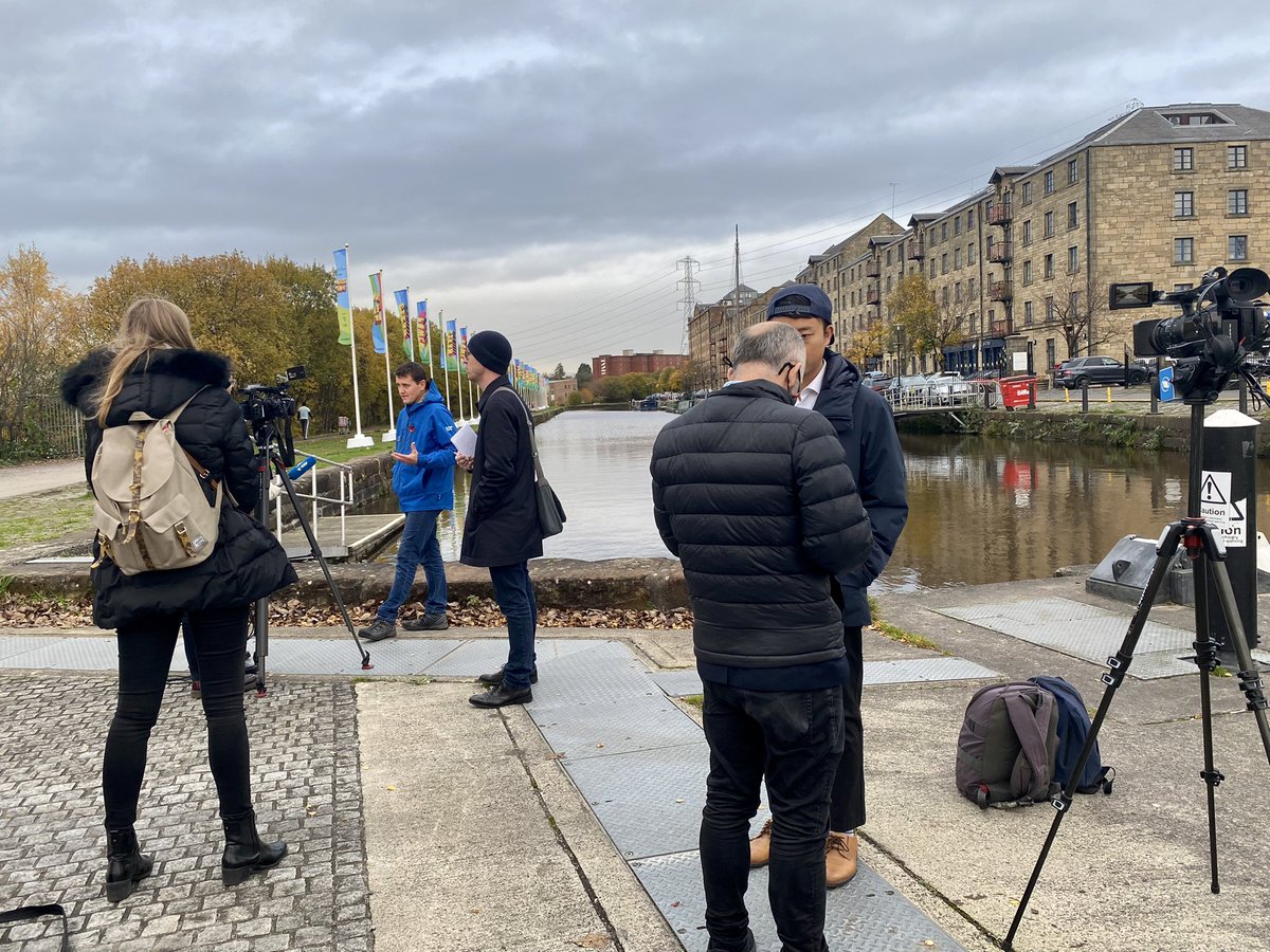 scottishcanals's tweet photo. Representatives from the Foreign Press Association interviewing Scottish Canals’ Head Engineer @Fireball_Pete ahead of a trip along the Glasgow #SmartCanal.
@GlasgowCC @scottish_water
#CanalsDoCOP26 #COP26 https://t.co/mP0voMFoL1