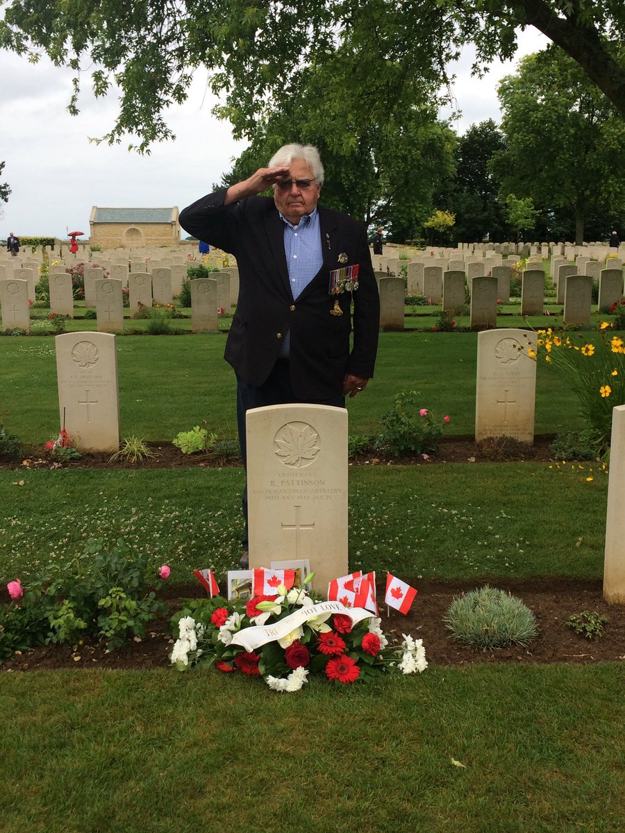 gladshockey's tweet photo. A day of reflection, gratitude, respect, and thanks. My grandfather  Dr Roly Armitage paying respect at Beny-Sur-Mer Cemetery to his Lt. Roy Pattinson in the 3rd Med. Royal Cdn. Artillery who lost his life fighting for our freedom.  #LestWeForget #RemembranceDay https://t.co/WVoroEolTq