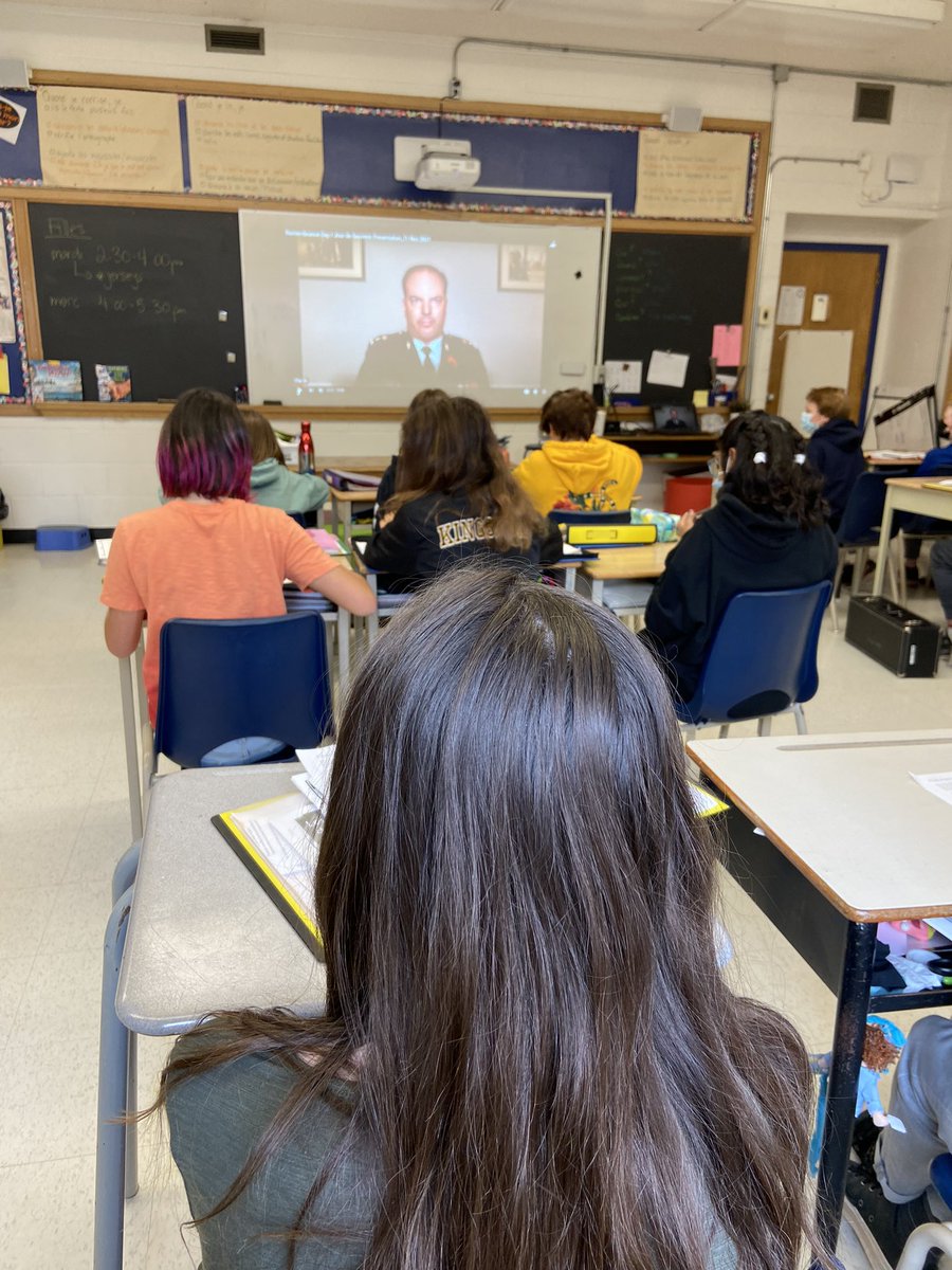 MadameLasko's tweet photo. How lucky @ModuleAcadie was that LCol Rory Moore of @CanadianForces visited to share the importance of Remembrance Day. We appreciated the diversity of force members highlighted! BONUS, we got to talk about the importance of learning French as a 2nd language! Merci LCol Moore! https://t.co/ZhgZvwNueZ