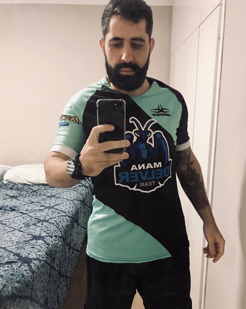 Essa camisa do <a href="/ManaDelver/">Mana Delver</a> está mto top 🤩