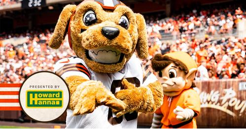 gaildicks's tweet photo. Hey BROWNS FANS, there's only a few day left to enter!  Win a watch party in a private suite at the stadium for the Ravens game on November 28, 2021. The Grand prize includes food and beverage for 10 people, 
Enter today:  https://t.co/3SGiL3BW6a
#watchparty #HowardHanna https://t.co/fT9PGHgyK8