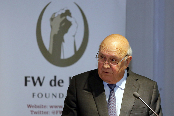 eNCA's tweet photo. [COMING UP] Former apartheid-era president FW de Klerk has apologised for his role in apartheid. On #SouthAfricaTonight we will broadcast De Klerk's message which was released by his foundation shortly after his death. Tune in to #DStv403 https://t.co/LwqWqYprDA