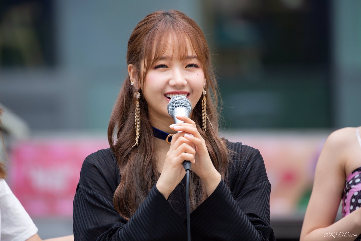 KSDDcom's tweet photo. 🎉HAPPY BIRTHDAY YOOJUNG🎉

#HAPPYYOOJUNGDAY #해피유정데이 
#WekiMeki #위키미키 #ウィキミキ #최유정 #유정 #ChoiYoojung #Yoojung #ユジョン https://t.co/S0dsBckaio