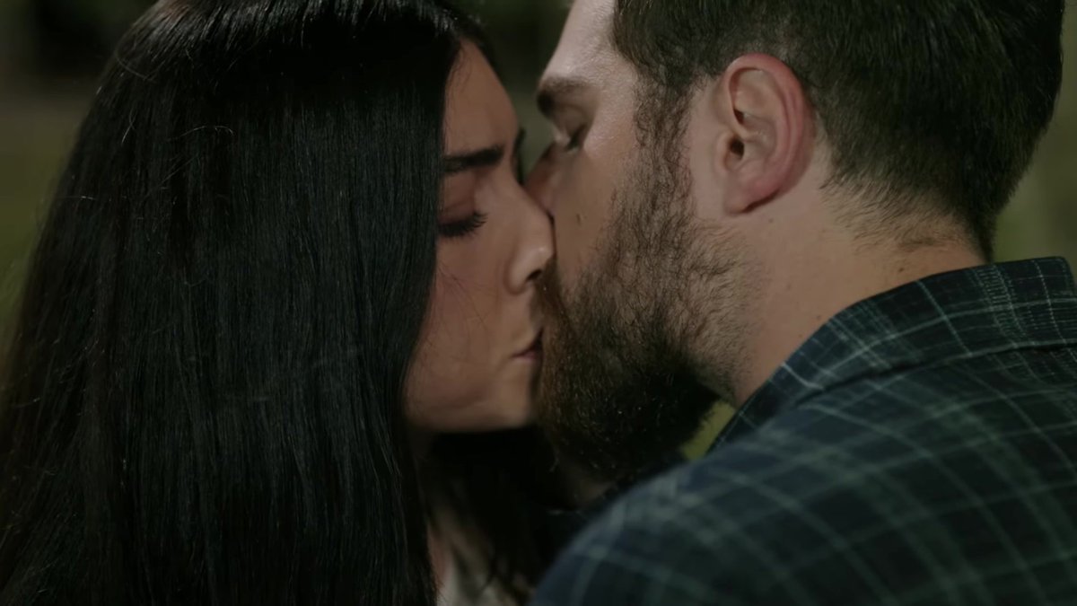 angeldreamrazor's tweet photo. I can literally name 10 more unforgettable scenes than this filler... At the top of my head. Possibly 15 more if I rewatch the show... Let's stick with classics, tmm? #cicder ;) https://t.co/yM7EcFGfN1