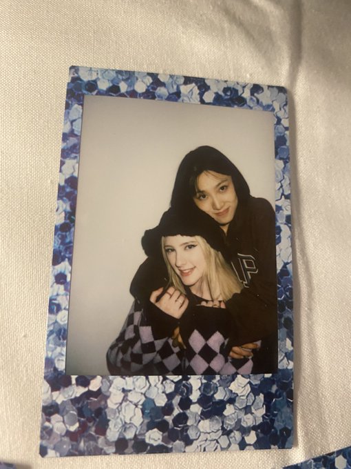 昨日成就： 被漂亮美眉亲亲 和漂亮美眉合影 给漂亮美眉拍照 被漂亮美眉举高高(&prime;▽`〃)  快乐+&infin; 快去fo她@MelodyMarksxxx https://t.co/BKGETe2XGg<a class="tags" href="/tag/melodymarksxxx">@melodymarksxxx</a><a href="/tag/happyhalloween2021"class="tags"><span>#happyhalloween2021</span></a>