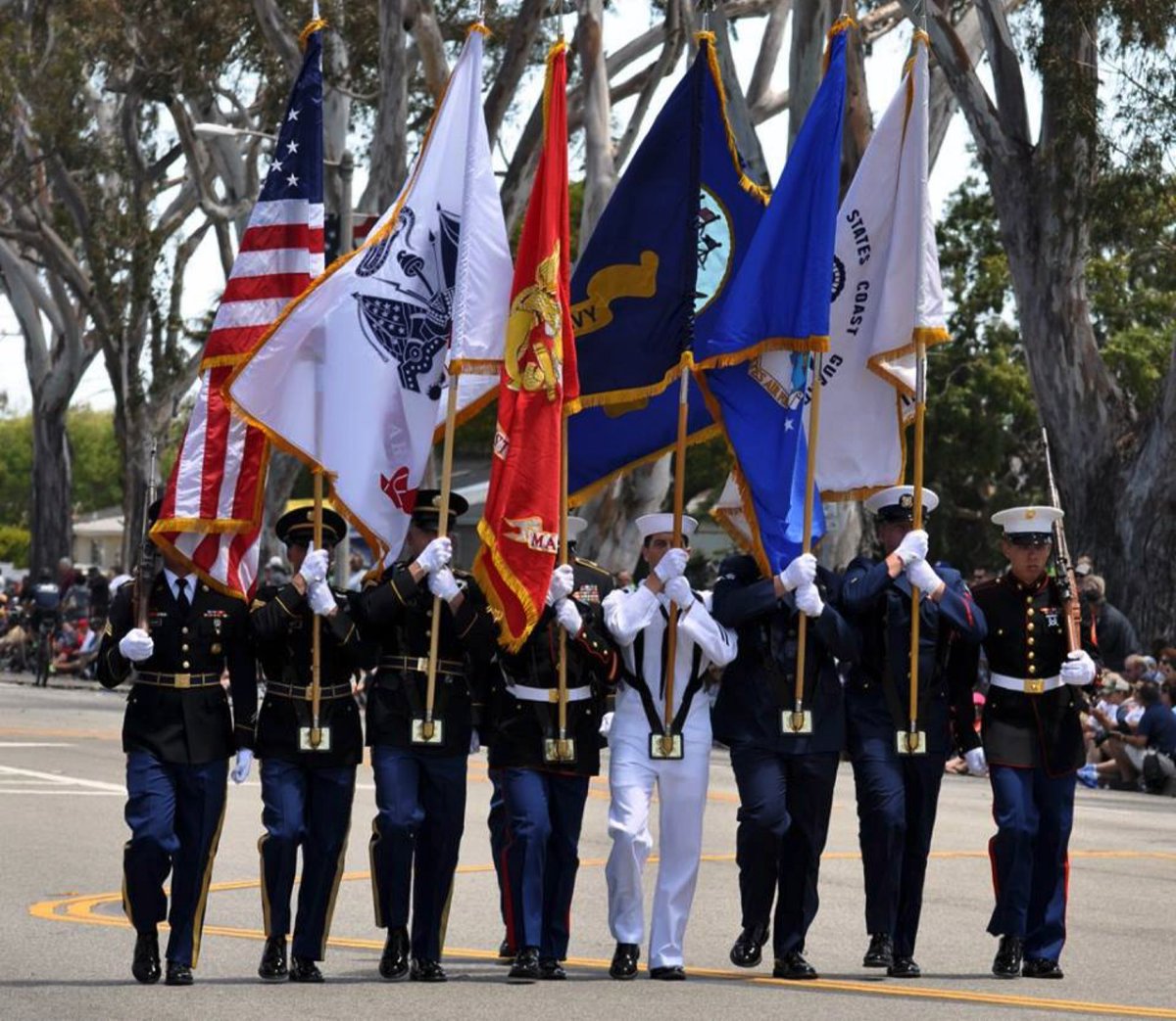 Over 4 decades I had the honor of wearing our country’s cloth &amp; serving with the remarkable women &amp; men of our Armed Forces. A bonus? Getting to know their families, who were every bit as selfless as their Soldier, Sailor, Airman, Marine or Coastie. Happy Veterans’ Day to all!