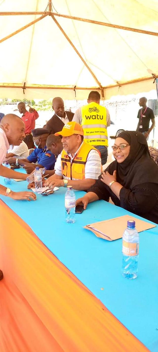 alikula_godfrey's tweet photo. The great Boda Boda association Mombasa county official swearing in of their President and deputy.
Incoming Mombasa Governor Mheshimiwa Hon. Suleiman Shahbal is the chief guest.
@SuleimanShahbal
#alikula2022 
#SS001 
#shahbaltosha2022 https://t.co/eIIaFooiRI