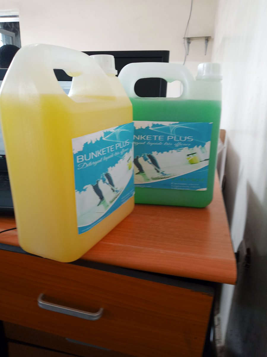 ChristianBOKO01's tweet photo. #BUNKETE_PLUS: Nouveau lot disponible.
#Prafum: soleil, Fruison, Synda et boutchoux.
#Coleur: jaune, verte, bleue.
#Tel: +243826761315
N.B: le parfum de ce détergent dure 48h.
Passez vos commandes..
@AndyBemba
@central_sage
@DeniseNyakeru
@leParrainRDC
@KatangaCynthia
🇨🇩 https://t.co/dYBiBl3INH