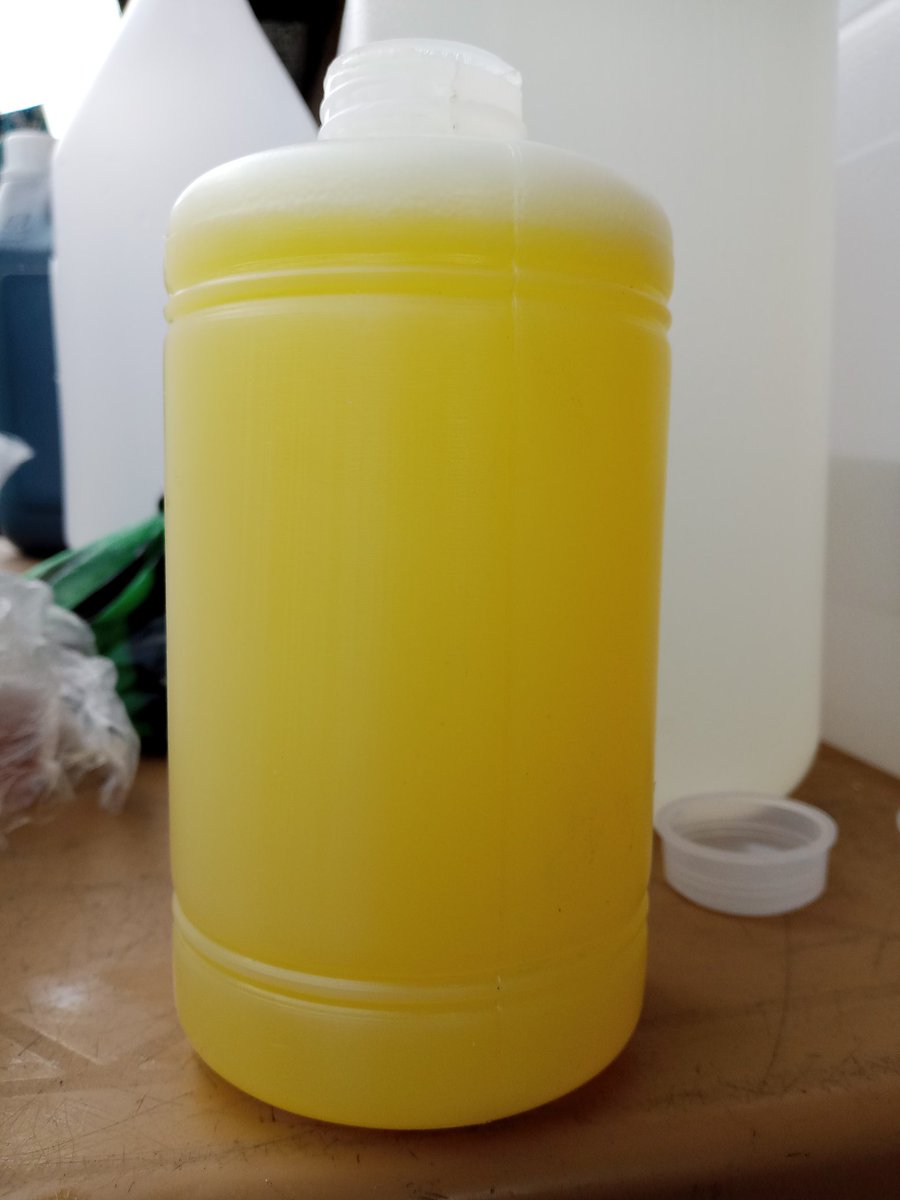 ChristianBOKO01's tweet photo. #BUNKETE_PLUS: Nouveau lot disponible.
#Prafum: soleil, Fruison, Synda et boutchoux.
#Coleur: jaune, verte, bleue.
#Tel: +243826761315
N.B: le parfum de ce détergent dure 48h.
Passez vos commandes..
@AndyBemba
@central_sage
@DeniseNyakeru
@leParrainRDC
@KatangaCynthia
🇨🇩 https://t.co/dYBiBl3INH