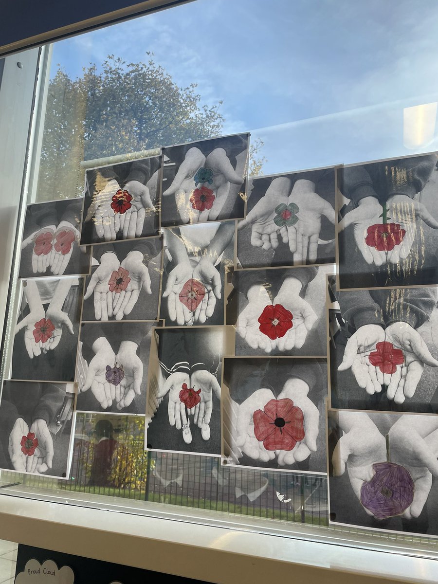 DorisNLC's tweet photo. Remembrance work by our Year 6’s. https://t.co/KD3eVzOjWH