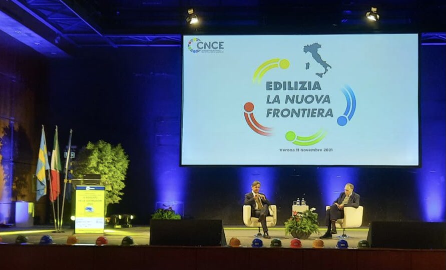gcarapella's tweet photo. #verona #giornatenazionali @CnceIt #rapportoCresme #Bellicini #costruzioni trainano la ripresa economica mondiale #costruzioni parte più rilevante del #Pnrr in #italia @filleacgil @cnanazionale @ancenazionale @FilcaCisl @FENEALUIL_ @AnaepaEdilizia @difrancofillea @CarloTrestini https://t.co/t4dXYA2kjG