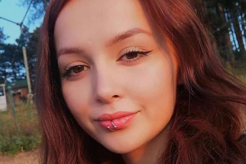 Ceren Özdemir’i hatırlıyor musunuz?
O da Başak Cengiz gibi kadın olduğu için, daha az direneceği için, “öylesine” katledilmişti.
Sokakta, rastgele, öylesine, öldürülme sebebidir “kadın olmak”.
“Aman canım adamın akli dengesi yerinde değilmiş” deyip geçemezsiniz.
Zira++
