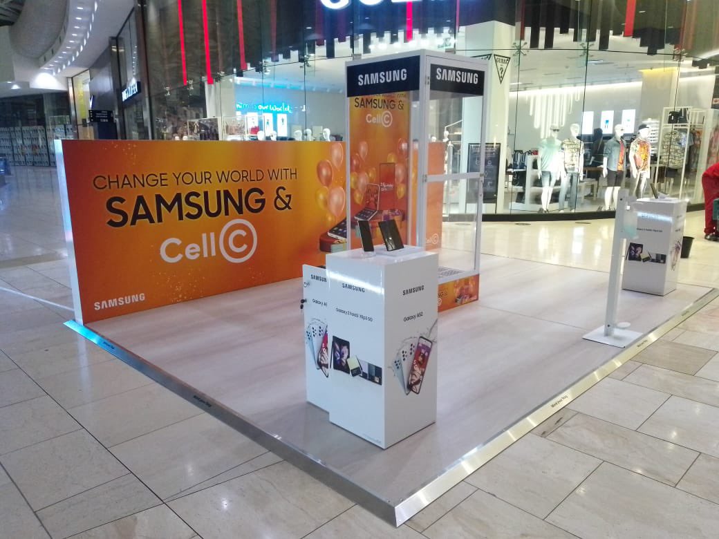 MeGaWorxx1's tweet photo. Cell C summer Campaign starts today 🌞🌞 @SamsungMobileSA #cellCsummer #fieldmarketing #GalaxyZFold3 #GalaxyZFlip3 https://t.co/g028hcq9m0