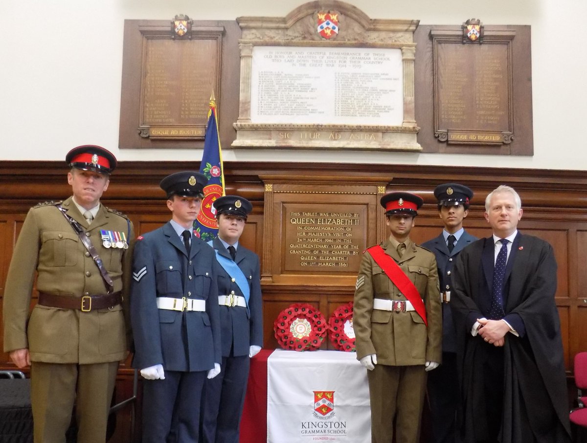 KGS1561's tweet photo. Today our KGS staff and students fall silent for 2 minutes in memory of those who fought and those who died. #LestWeForget
#armisticeday #TwoMinuteSilence @KGSheadmaster @KGS_Friends #KGSRemembranceAssembly
#RemembranceAssembly @KGS_Friends @KGS_CCF https://t.co/J0D3HBrNF4