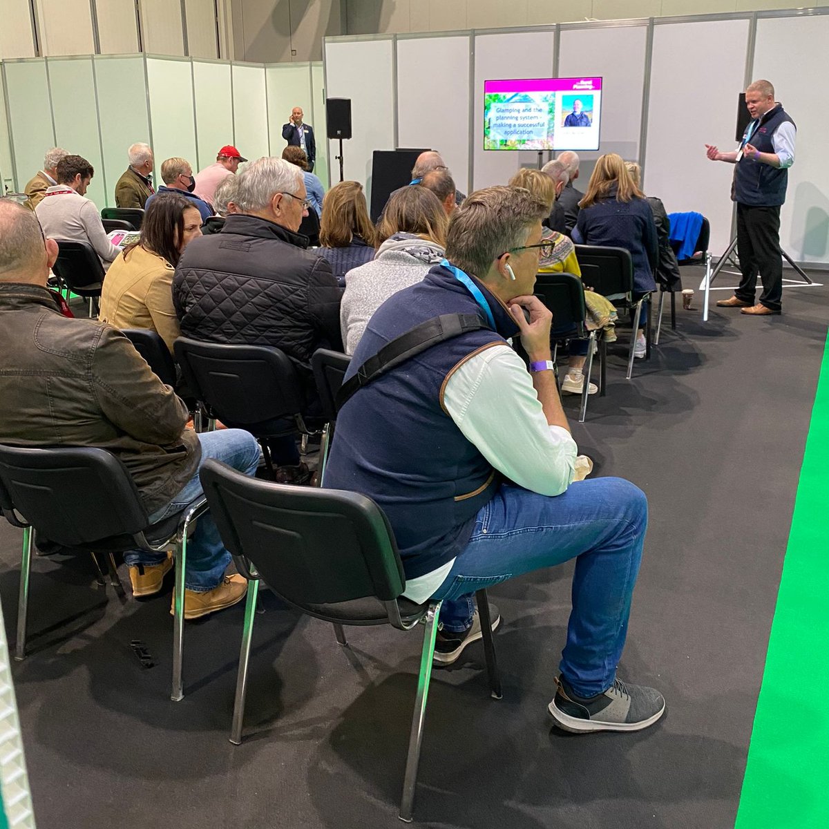 Standing room only now as Justin gets ready to talk people through some of the ingredients needed for a successful planning application for a #glamping site.

<a href="/Farm_Innovation/">Farm Business Innovation</a> #farmbiz