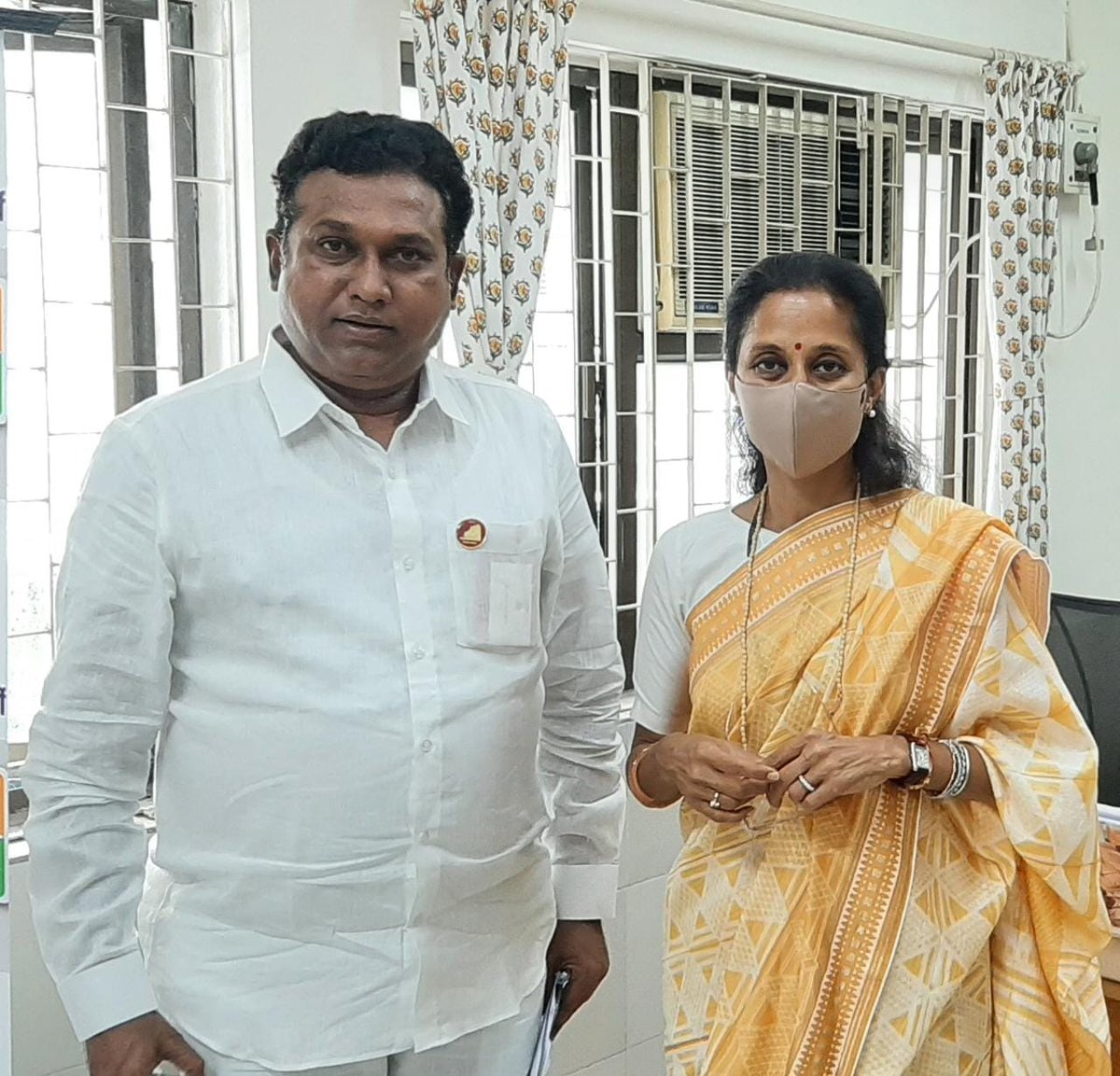 supriya_sule's tweet photo. With MLC Shri Rajesh Rathod! https://t.co/B88HV95yb4