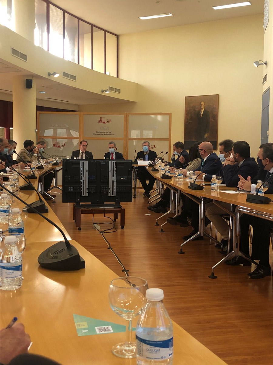 Hoy estamos en la presentación de <a href="/juanBravoBaena/">Juan Bravo Baena</a>  del proyecto de Ley de los Presupuestos de #Andalucía para 2022 en <a href="/CEAes_/">CEA</a>. 
Desde <a href="/EC_Andalucia/">EC_Andalucia</a> hemos hecho en las últimas semanas peticiones a los partidos políticos que esperamos sean tenidas en cuenta en los presupuestos.