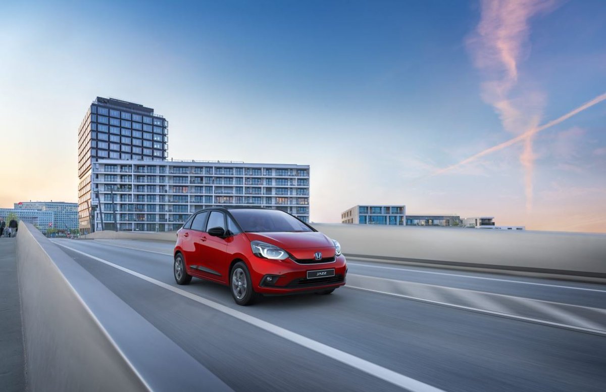 MarshallHonda's tweet photo. #Honda has added a new ‘Style’ grade to its Jazz e:HEV line-up, bringing new levels of design sophistication and individuality to the award-winning compact city car. 

Read more > https://t.co/2acvqZog39 https://t.co/VOmMAD79zL