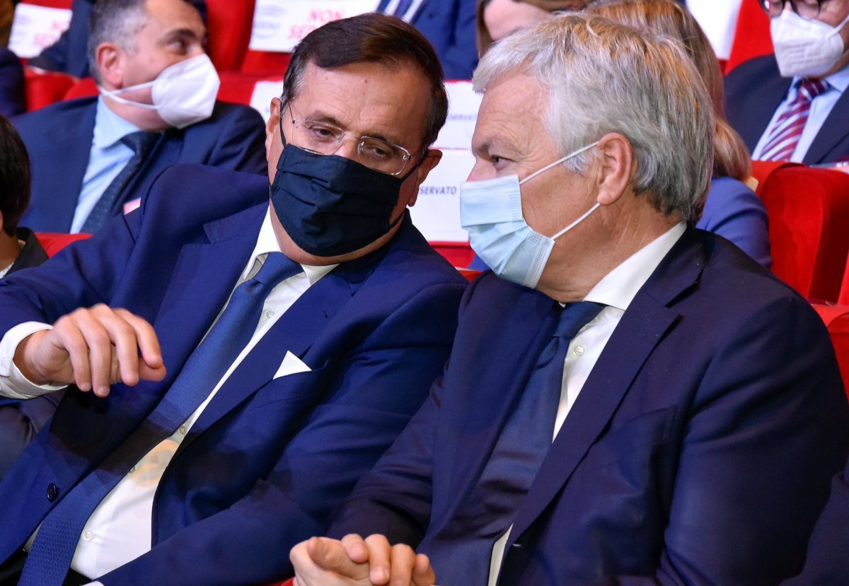 antitrust_it's tweet photo. Roma, 4 novembre 2021: il Presidente Roberto #Rustichelli ospita il Commissario Europeo per la Giustizia Didier #Reynders, in occasione dell'evento conclusivo della campagna #convienesaperlo
@dreynders @EU_Justice @EU_Commission
#antitrust #agcm https://t.co/rXCF35wDfI